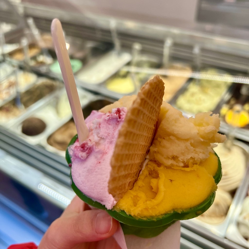 Kinh nghiệm du lịch châu Âu tự túc của Hành - Gelato hoa quả rất ngon