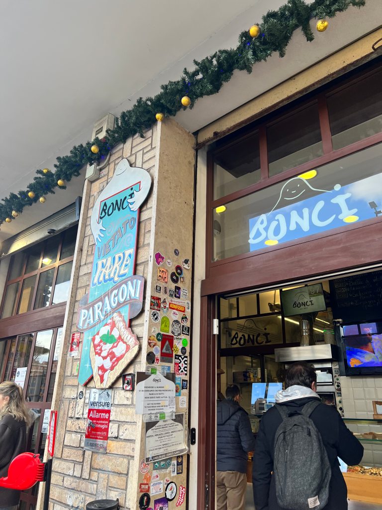 Kinh nghiệm du lịch châu Âu: Ăn gì? - Ăn đủ vị pizza trên thế giới